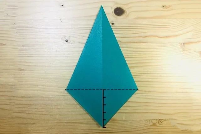 儿童折纸手工简单：一步一步折纸铅笔