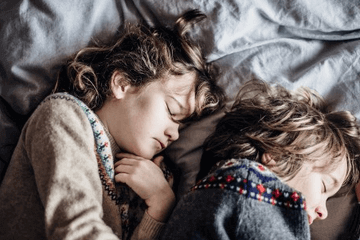 名字带草字头的女孩名字