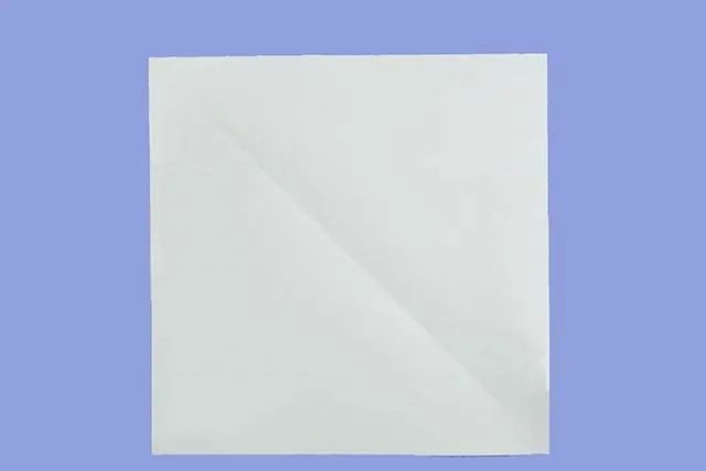 圣诞树围成的雪花剪纸步骤图解