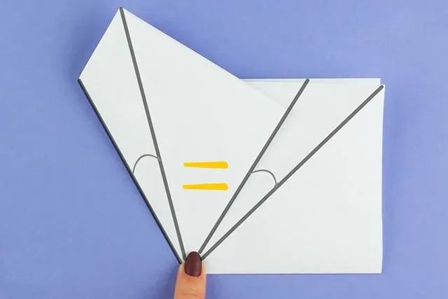 圣诞树围成的雪花剪纸步骤图解