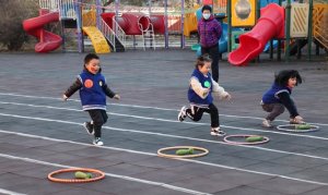 幼儿园户外体育游戏（10个）