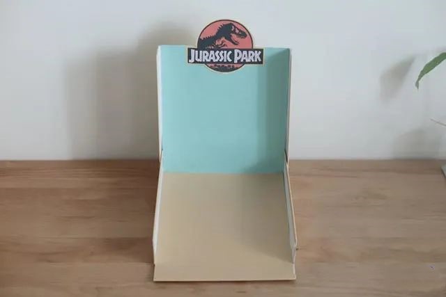 自制幼儿玩具：手工制作投石机打恐龙小游戏玩具