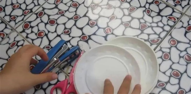 兔年手工制作兔子灯笼图文教程