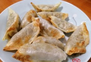 空气炸锅食谱煎饺子的做法