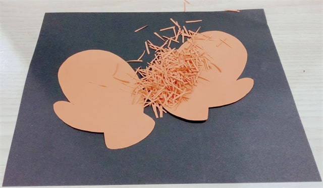 冬天创意拼贴画：毛绒手套