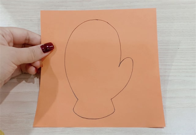 冬天创意拼贴画：毛绒手套