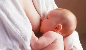 纯母乳多久喂一次，宝宝才不会饿呢？