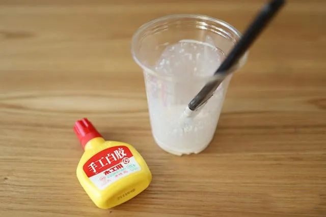 兔年简单小手工：气球制作兔子灯(步骤图解)