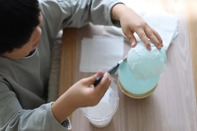 兔年简单小手工：气球制作兔子灯(步骤图解)