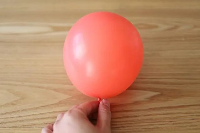 兔年简单小手工：气球制作兔子灯(步骤图解)