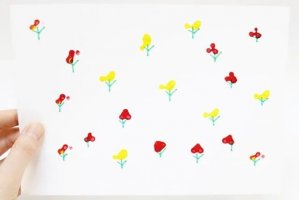 儿童画春天：怎么用棉签印画花朵(步骤图解)