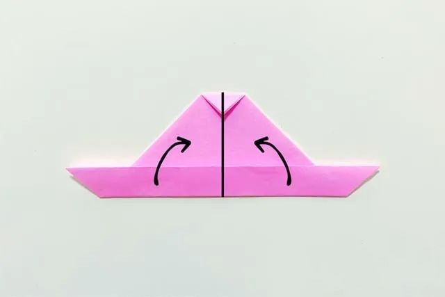 幼儿手工折纸小兔子简单(步骤图解)