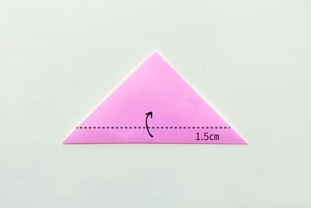 幼儿手工折纸小兔子简单(步骤图解)