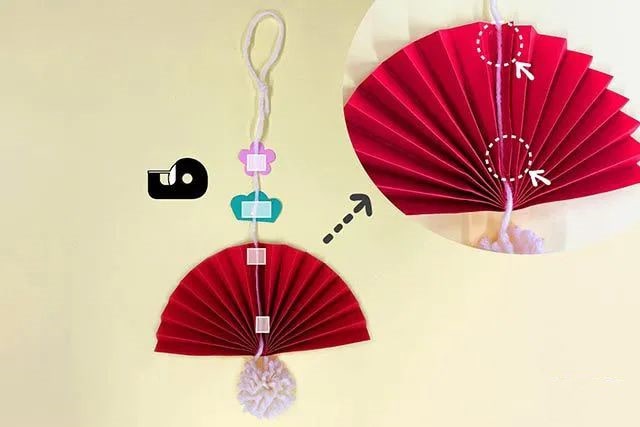 兔年幼儿园手工：彩纸制作兔子挂饰(步骤图解)