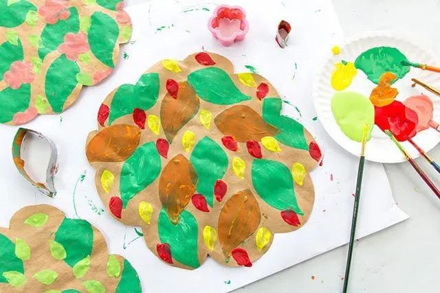 幼儿园纸袋废物利用手工制作春天大树(步骤图解)