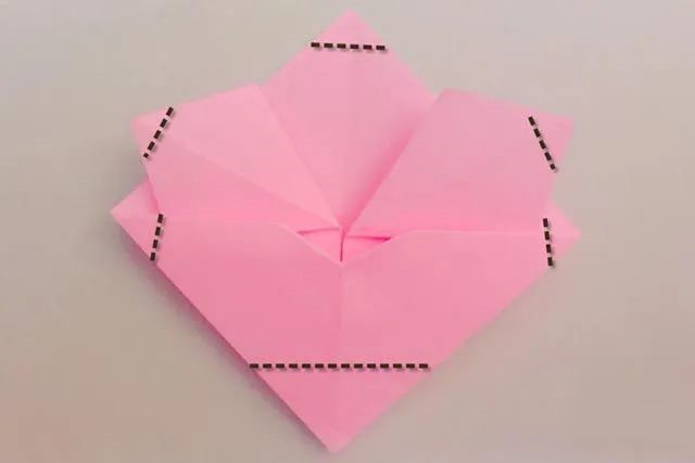 幼儿春天手工折纸立体桃花(步骤图解)