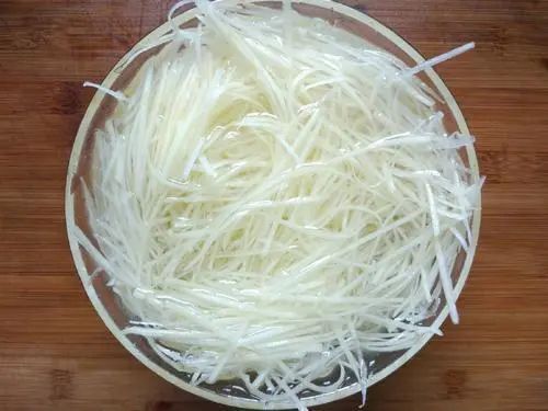 炒土豆丝怎么做的口感爽脆