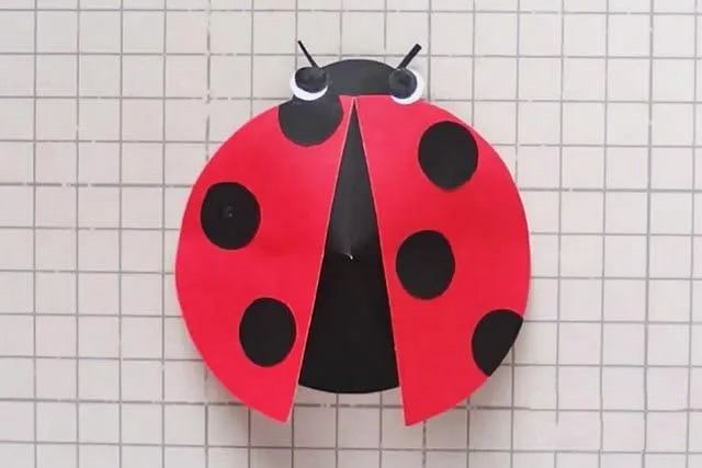 幼儿园春天主题墙面装饰：七星瓢虫剪贴画(步骤图解)