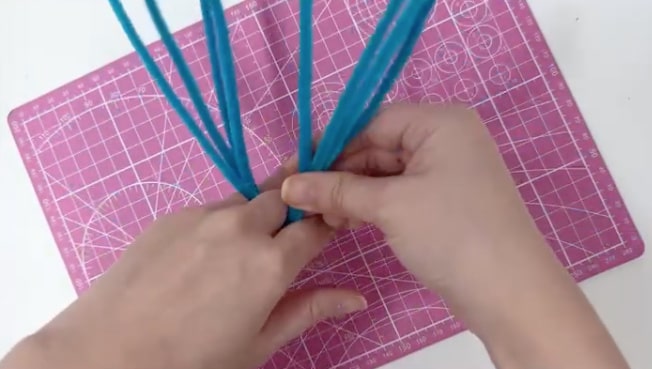 扭扭棒手工制作一枚立体花朵戒指