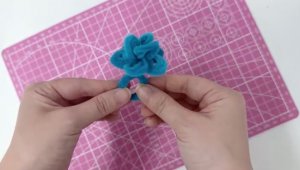 扭扭棒手工制作一枚立体花朵戒指