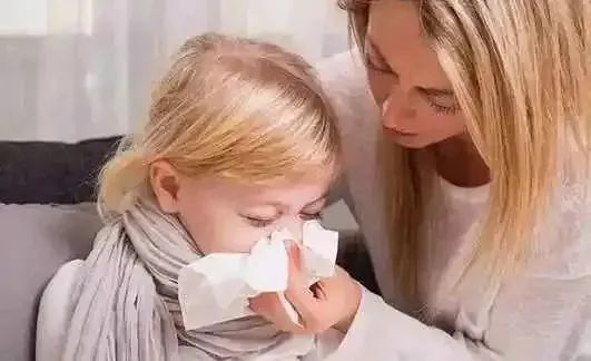 宝宝鼻塞流鼻涕如何护理？