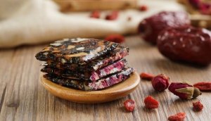 吃了阿胶一个月没来月经怎么办