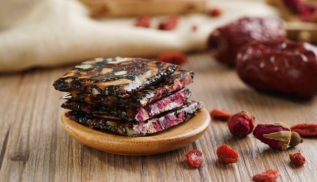 吃了阿胶一个月没来月经怎么办