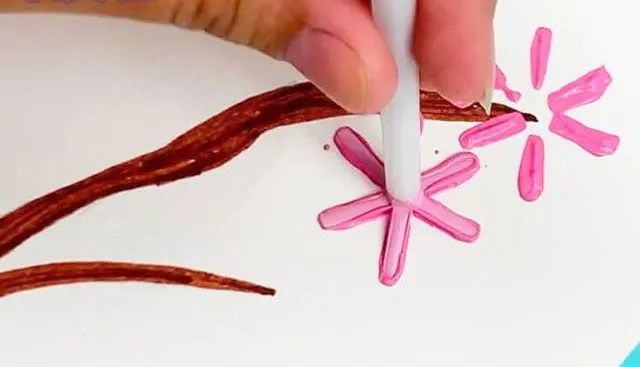 幼儿学画画：吸管印画春天的树(