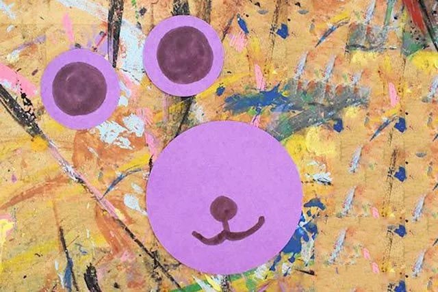 幼儿大熊猫手工：手掌印粘贴制作大熊猫