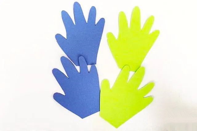 幼儿彩色卡纸手工：手印制作蝴蝶(步骤图解)