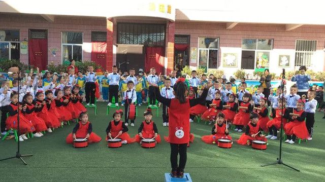 浅谈如何组织幼儿打击乐活动