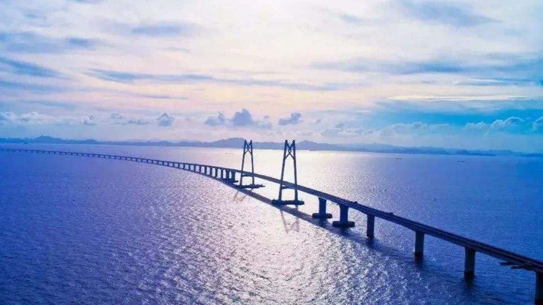 幼儿园大班语言教案：造桥工人真伟大