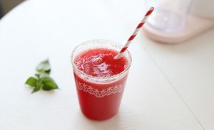 孩子夏季应对“症”饮水