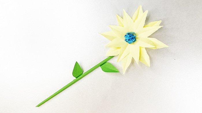 幼儿园手工制作小花教程简单