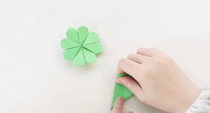 四叶草书签的制作方法