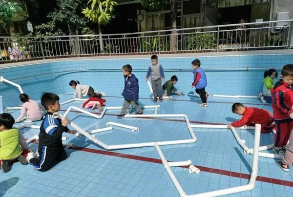 幼儿园观察笔记：“管”中窥“探”—建筑工地的新朋友