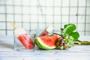 幼儿夏季饮食，请注意“五要”和“五不要”