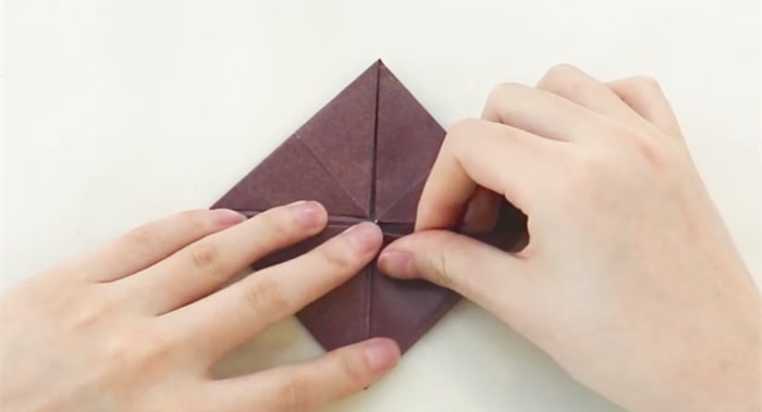 折纸杰尼龟书签的制作方法