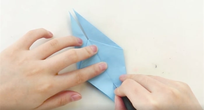 折纸杰尼龟书签的制作方法