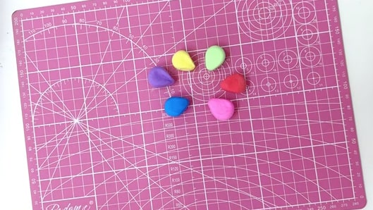 超轻粘土手工制作虹色的花教程