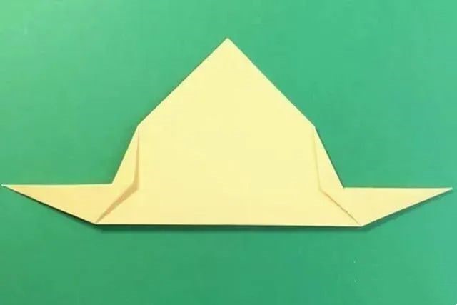 幼儿折纸手工简单：草帽的折叠方法