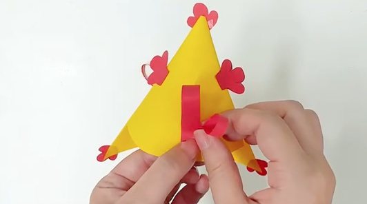 简单儿童手工折纸一群五彩斑斓的小鸡