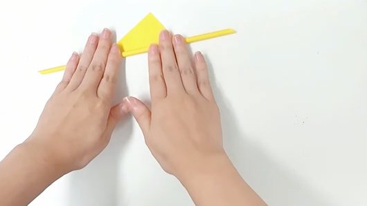 纸贴画手工制作一杯清凉“饮料”