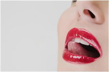 接吻会传染艾滋病吗