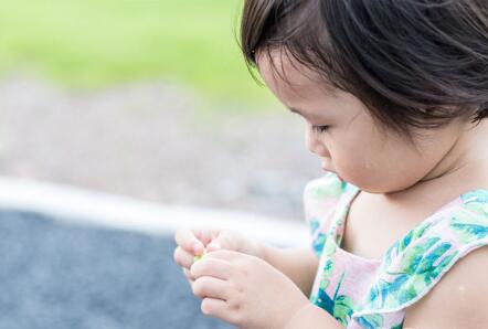 大热天宝宝易中暑，中暑症状以及家长如何预防中暑？