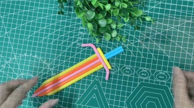 吸管吸管手工制作一把霸气十足的宝剑