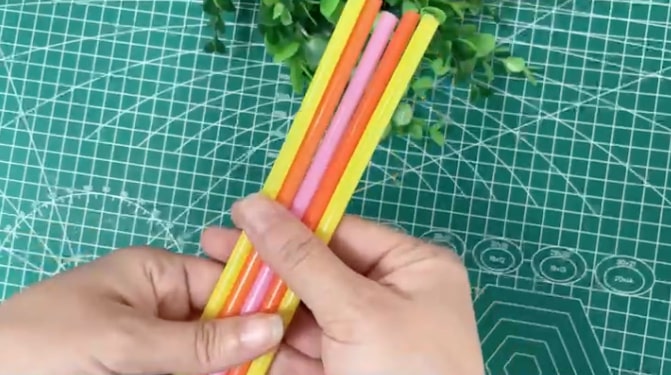 吸管吸管手工制作一把霸气十足的宝剑