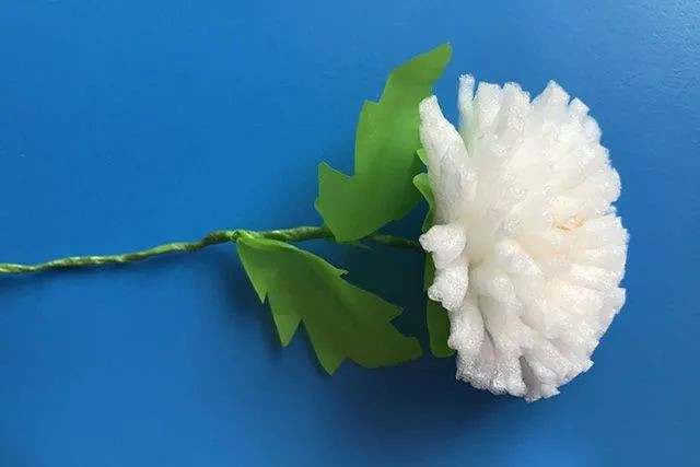废物利用水果网套制作手工菊花