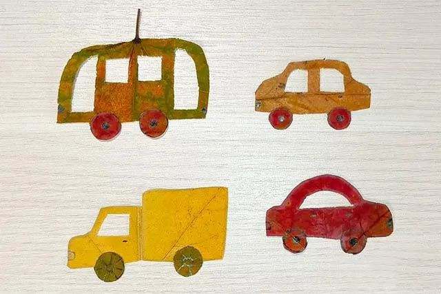 亲子树叶手工粘贴画教程：树叶贴画马路手工