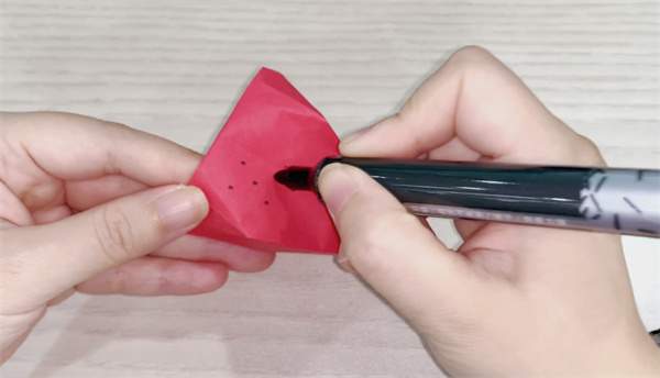 草莓手工折纸教程可爱又逼真